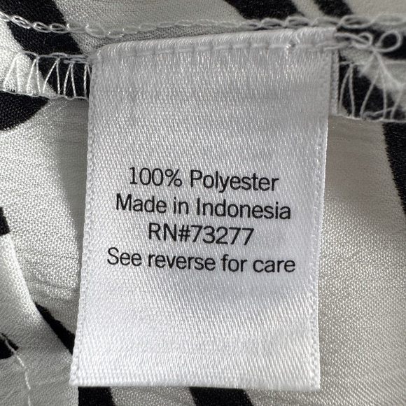 NWT Nine West Ruffle Sleeveless Blouse, Size XXL - Picture 13 of 13